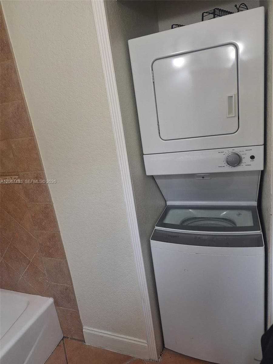PARC VISTA · #13967 in Miami - Photo 8