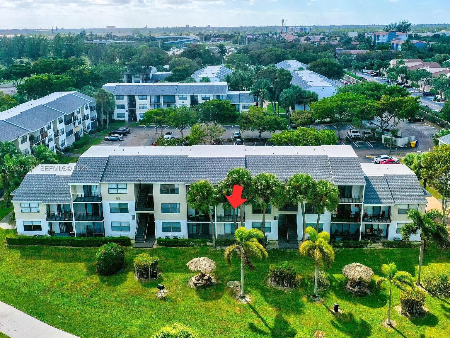 Clear Lake Club Condo · #28 in West Palm Beach - Photo 15