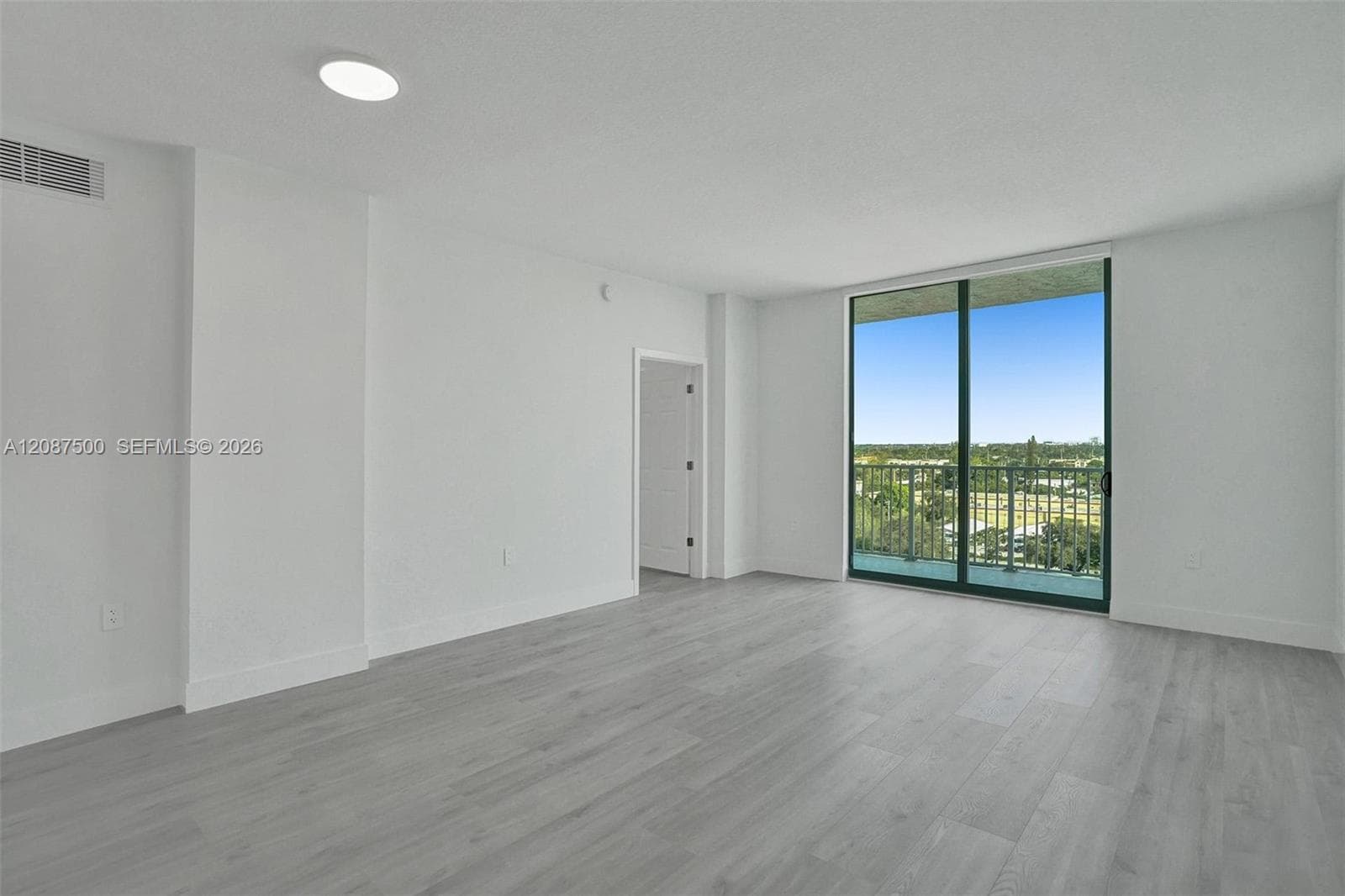 HOLLYWOOD STATION RES CON · #803 in Hollywood - Photo 1