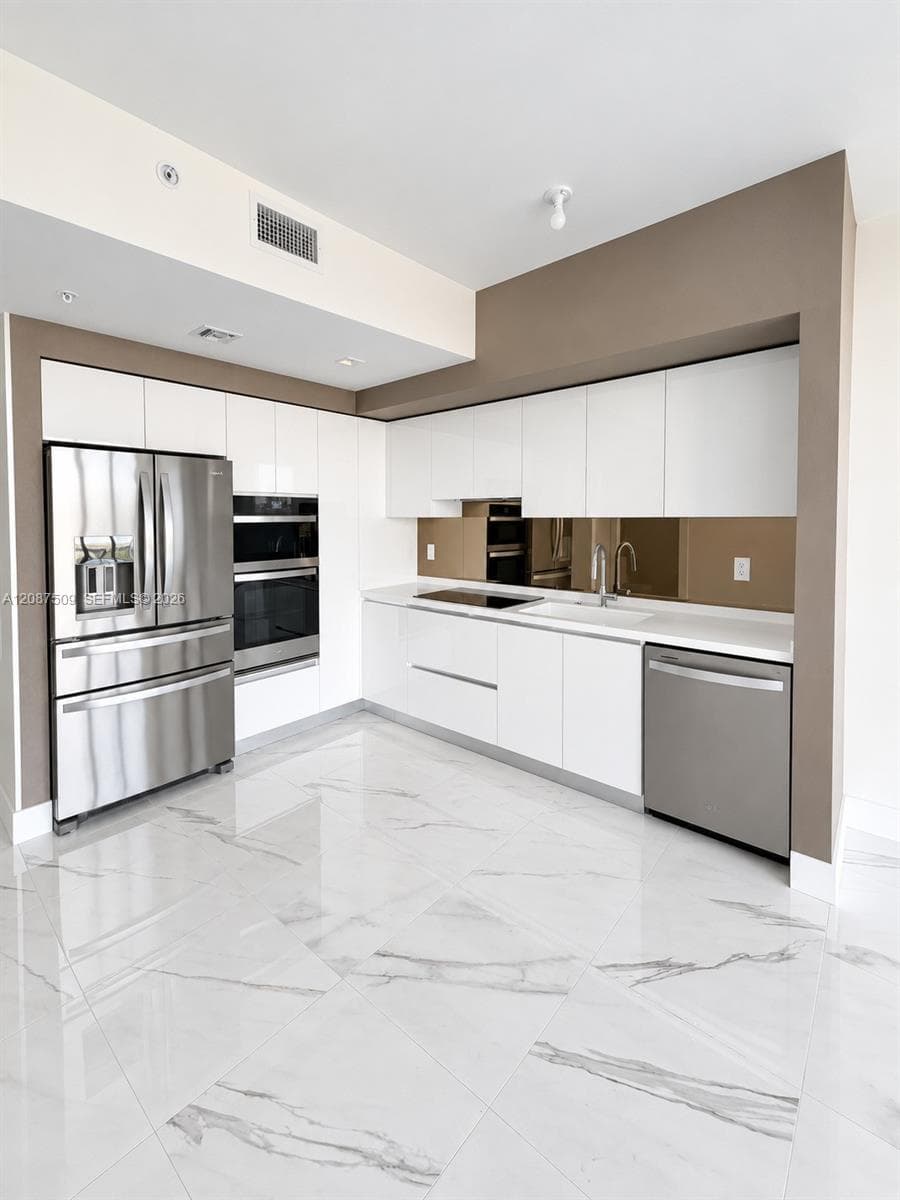 OASIS HALLANDALE WEST · #306 in Hallandale Beach - Photo 6