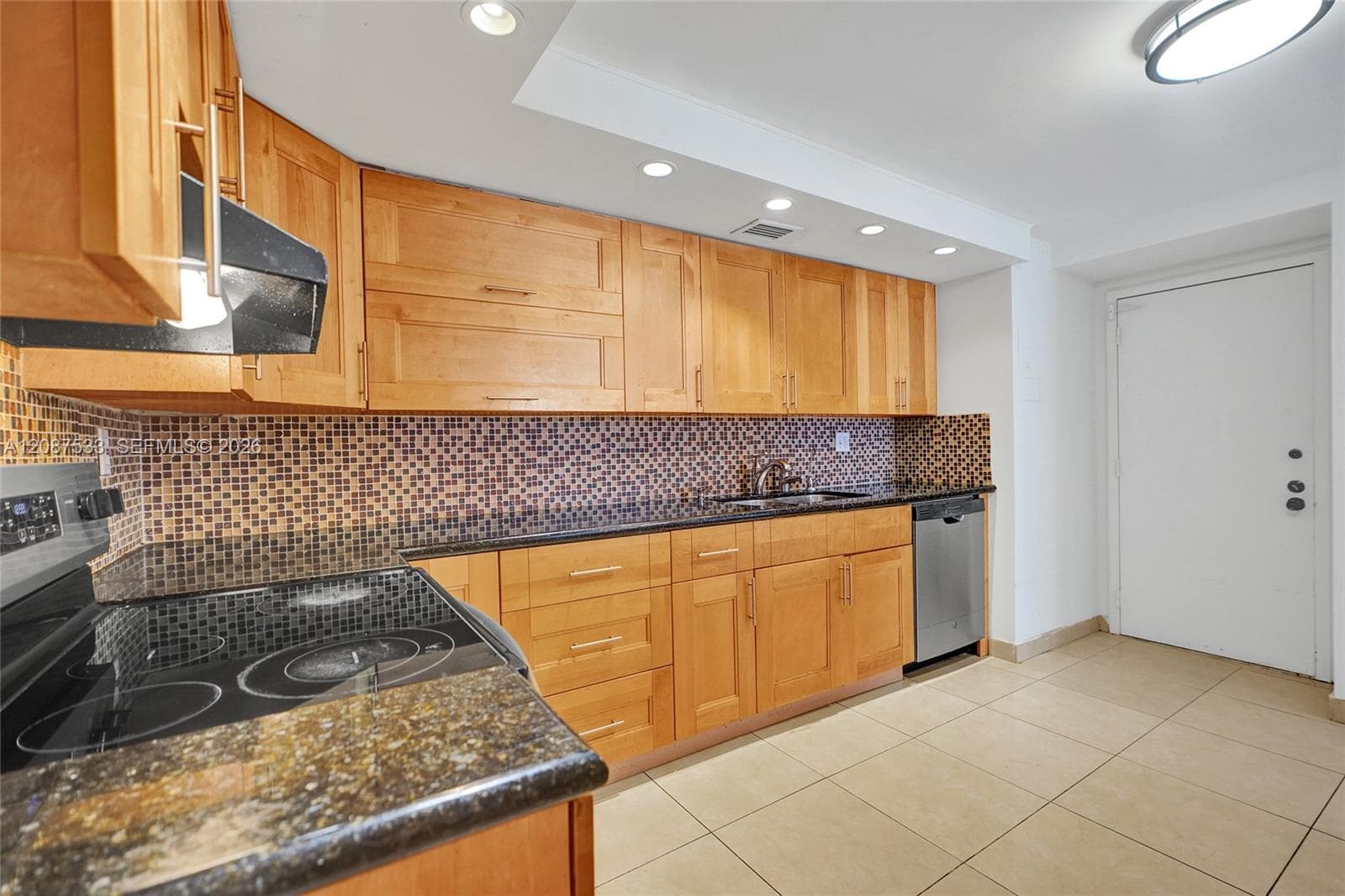 OLYMPUS CONDO PHASE · #311 in Hallandale Beach - Photo 4