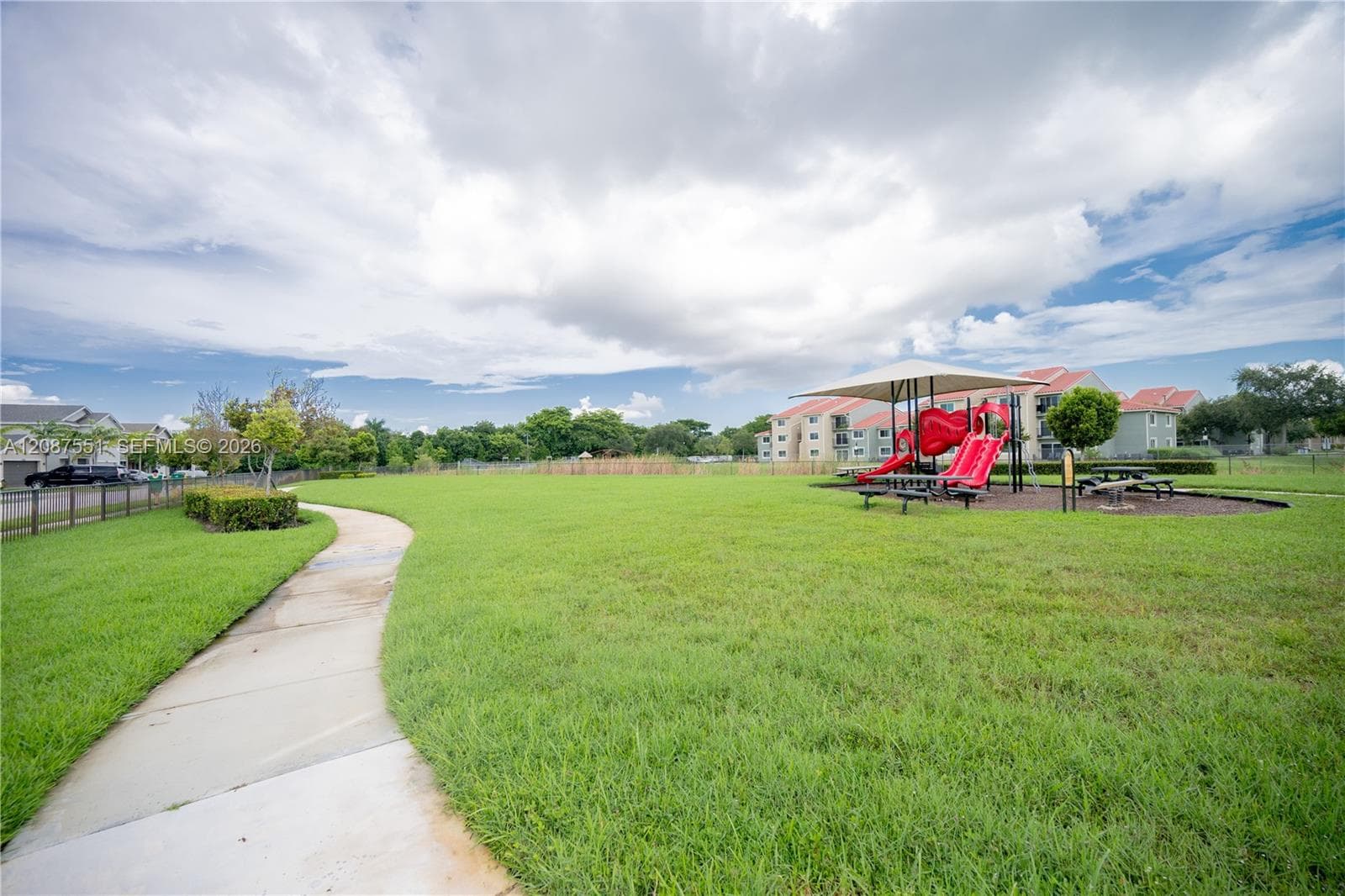 20828 NW 9 Path photo 35