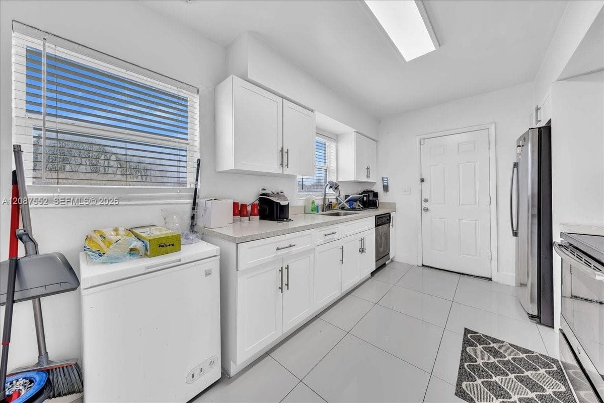 1745 NW 189th Ter photo 7