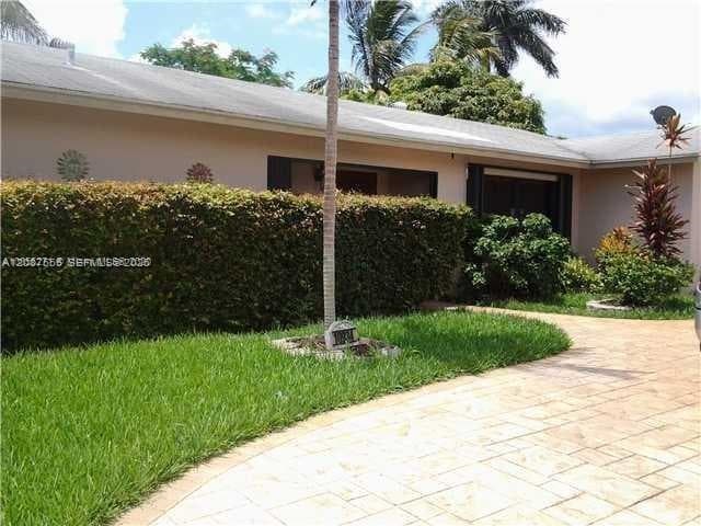 10934 SW 158th Ter photo 1
