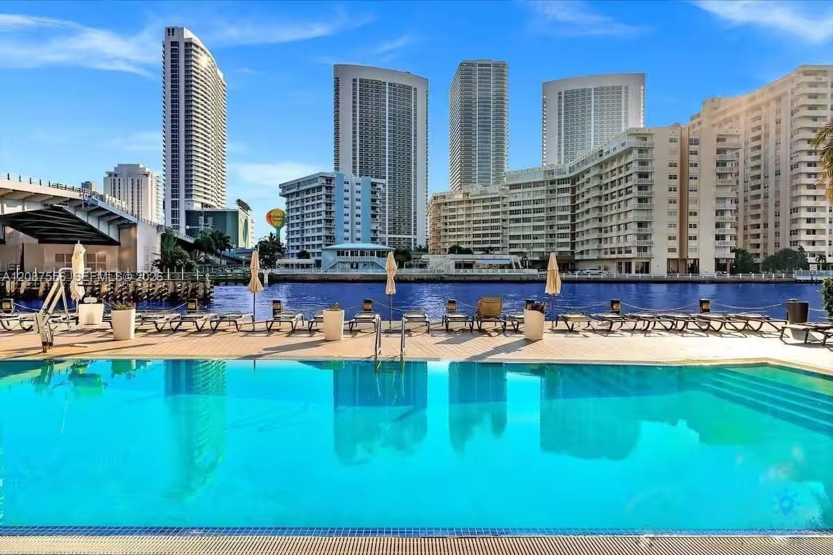 BEACHWALK CONDOMINIUM · #R1108 in Hallandale Beach - Photo 47