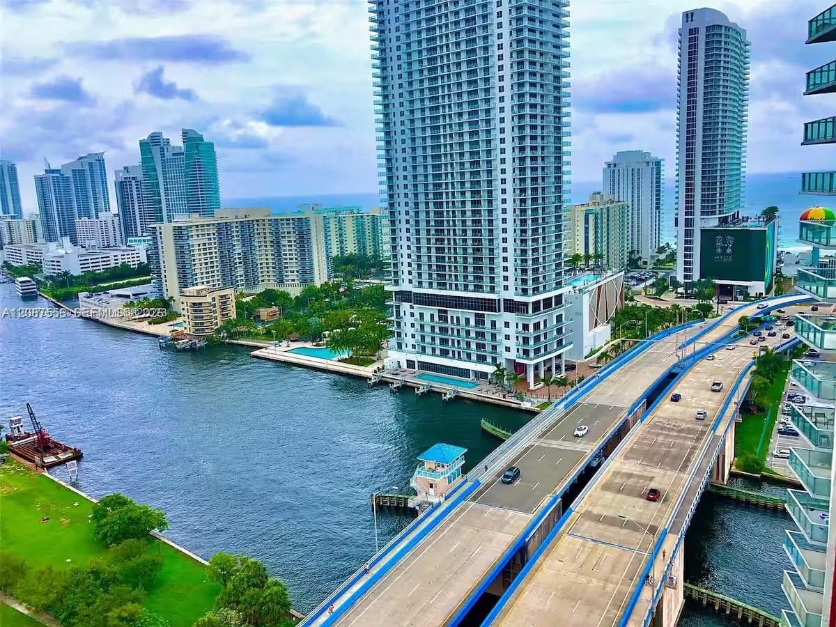 BEACHWALK CONDOMINIUM · #R1108 in Hallandale Beach - Photo 43