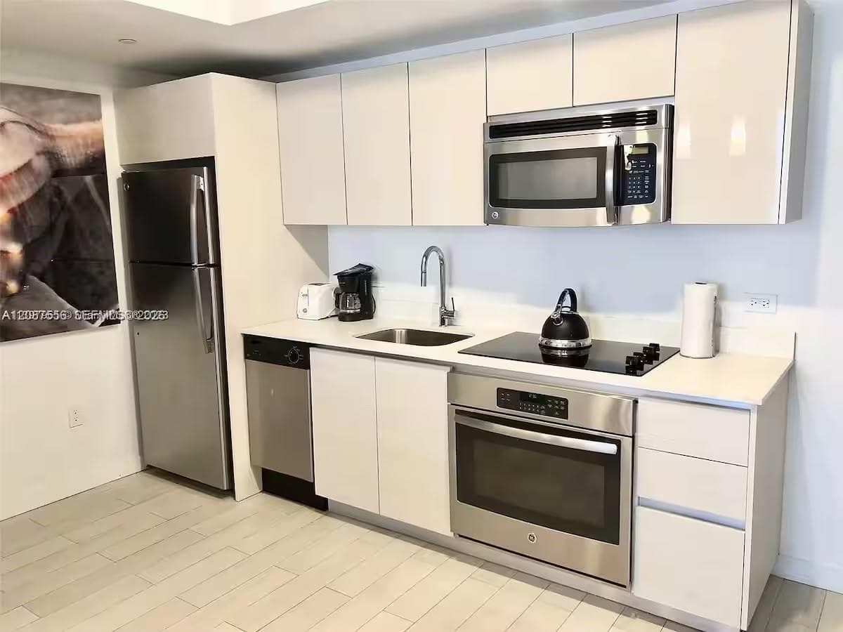 BEACHWALK CONDOMINIUM · #R1108 in Hallandale Beach - Photo 24