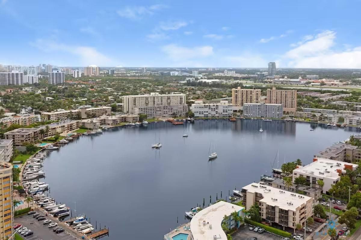 BEACHWALK CONDOMINIUM · #R1108 in Hallandale Beach - Photo 40