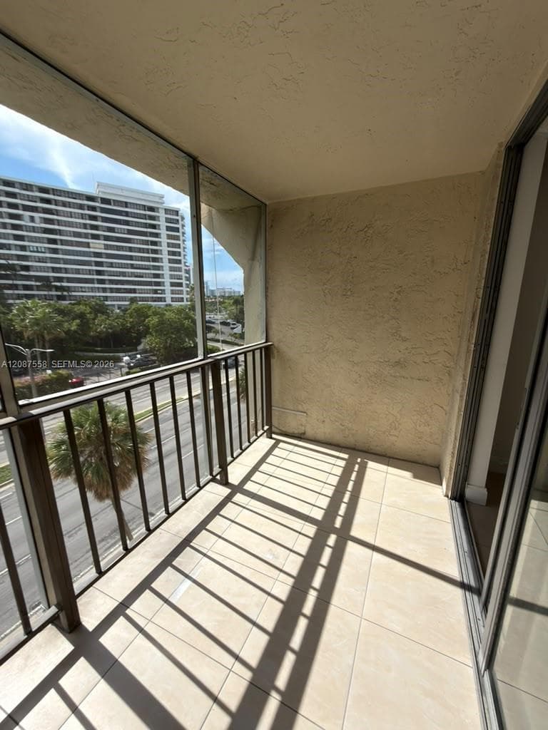 DESOTO PARK CONDO · #514 in Hallandale Beach - Photo 17