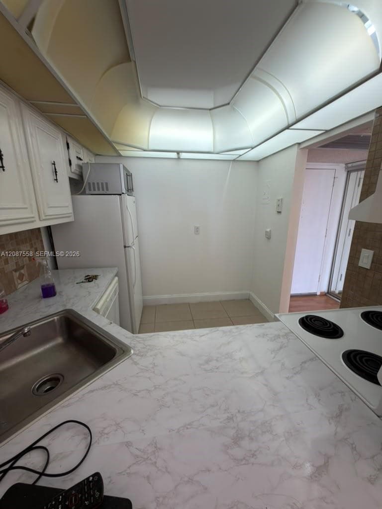 DESOTO PARK CONDO · #514 in Hallandale Beach - Photo 10