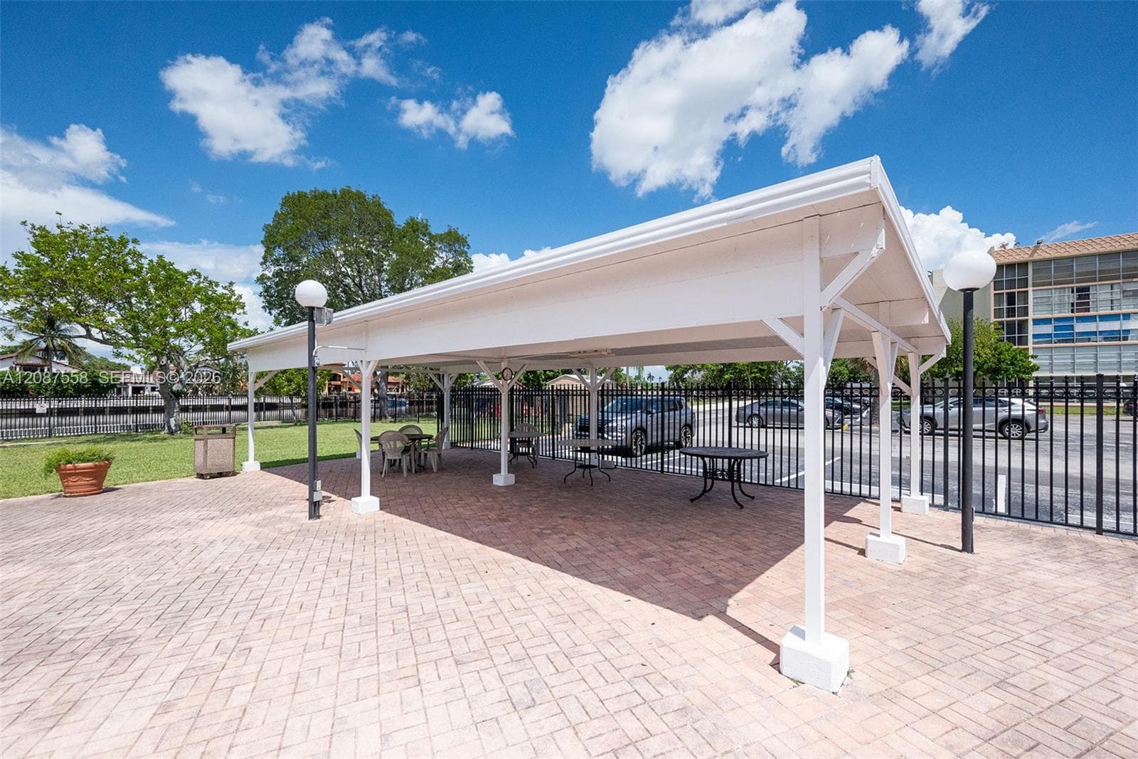 DESOTO PARK CONDO · #514 in Hallandale Beach - Photo 41