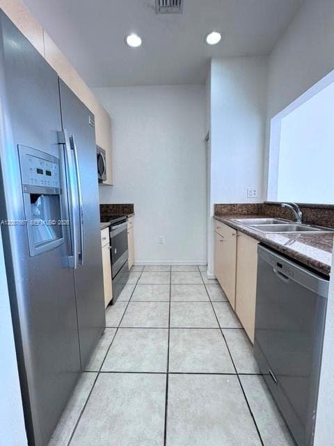 11102 SW 236th Ter photo 2