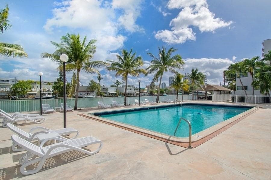 ISLAND POINT SOUTH CONDO · #9 in Miami Beach - Photo 1