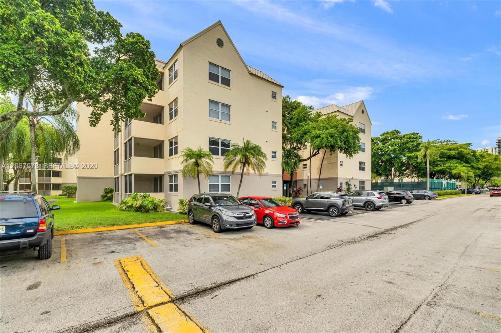 LAS VISTAS AT DORAL CONDO · #304 in Doral - Photo 1