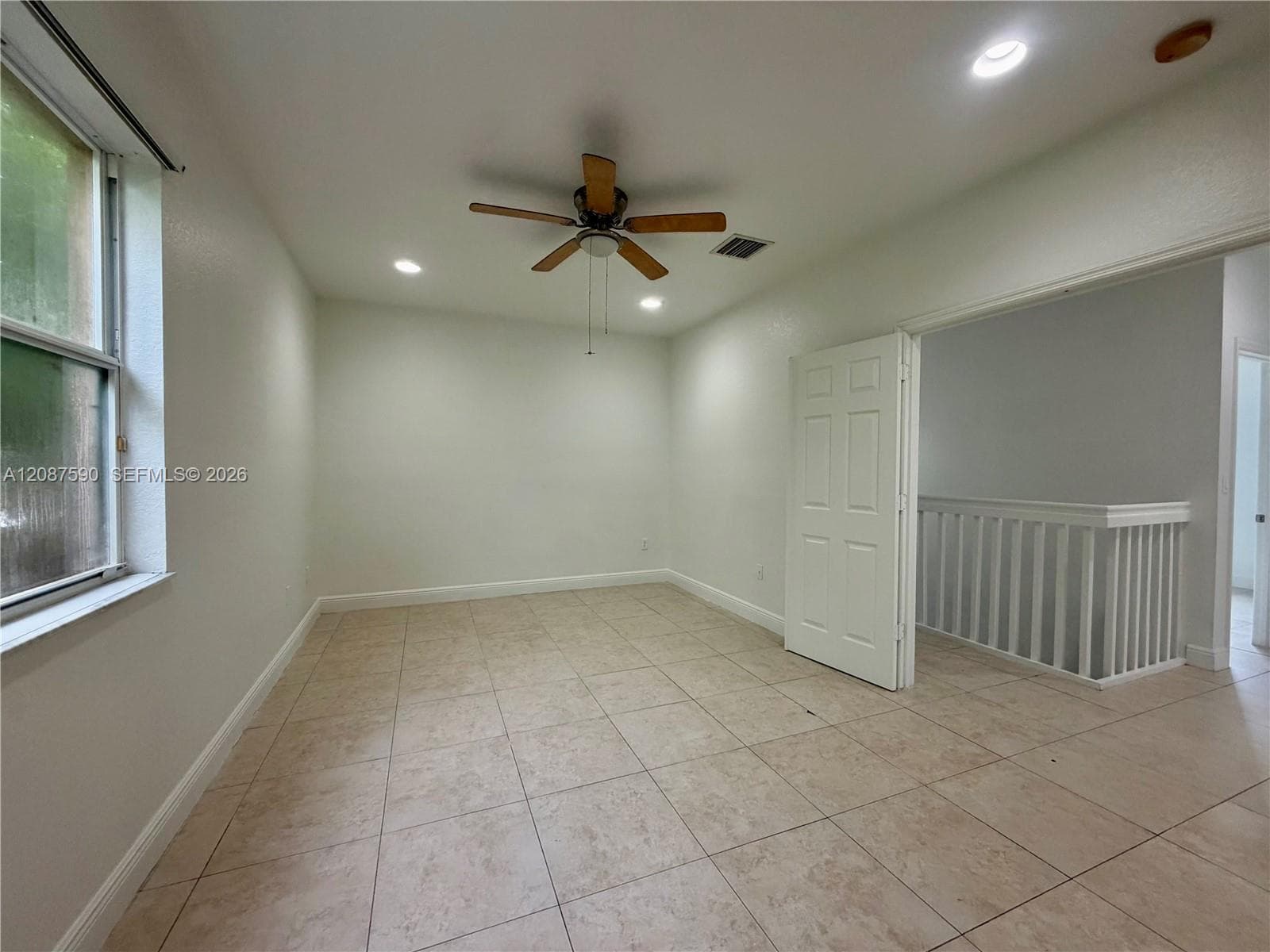1548 SE 20th Ter photo 9