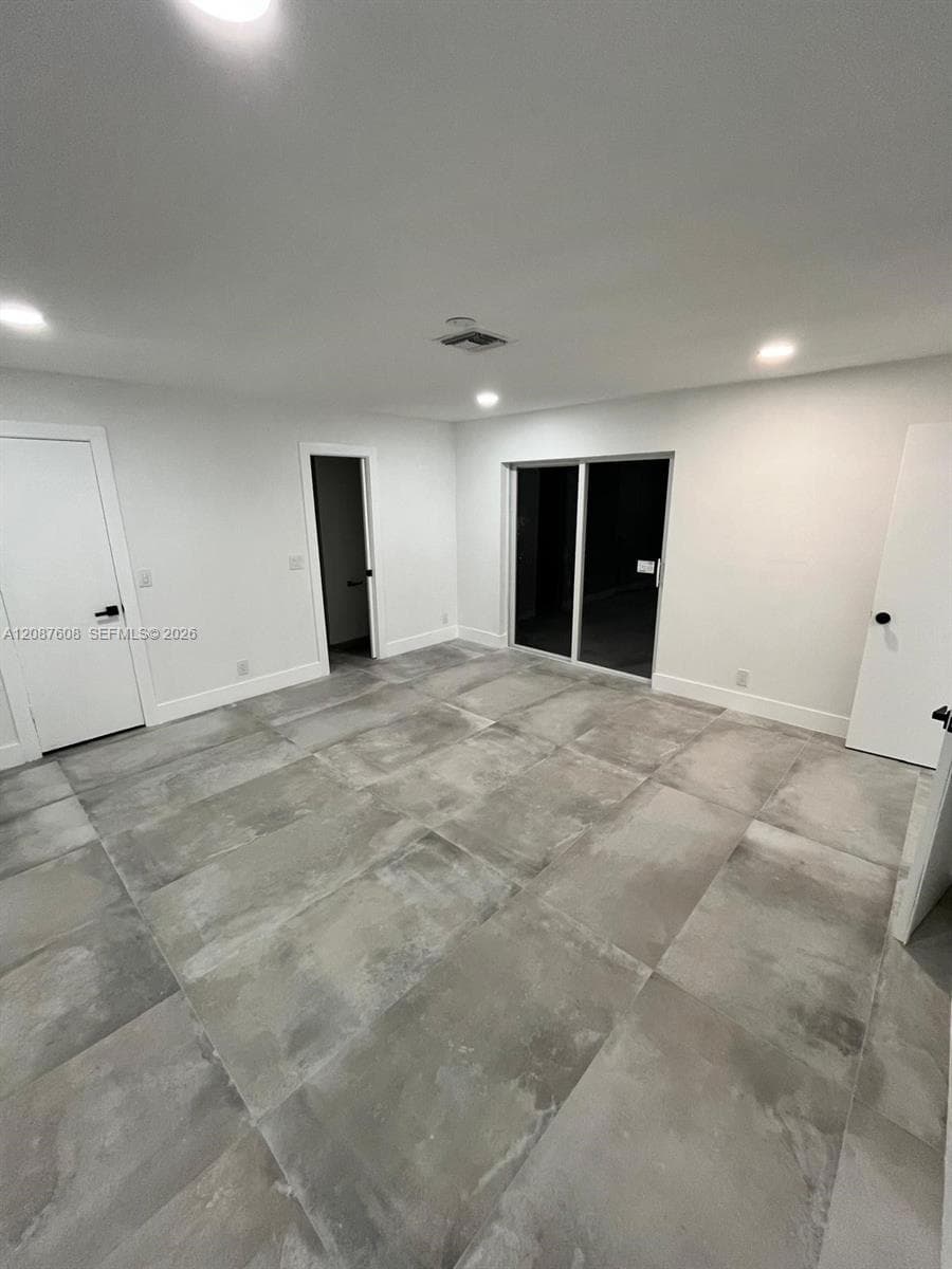 3352 Lakeview Blvd photo 13