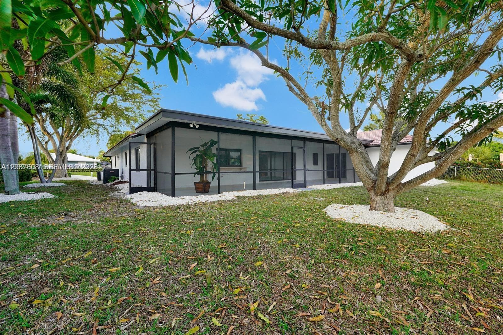 3352 Lakeview Blvd photo 22