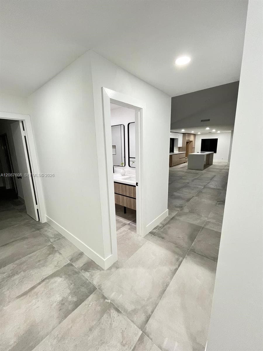 3352 Lakeview Blvd photo 11