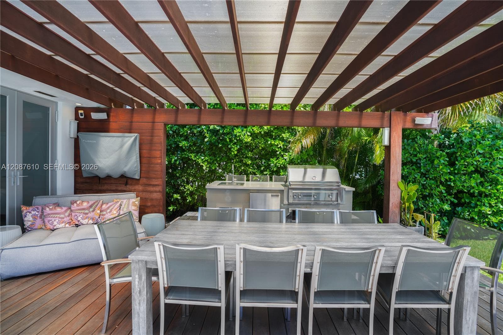 9301 N Bayshore Dr photo 27