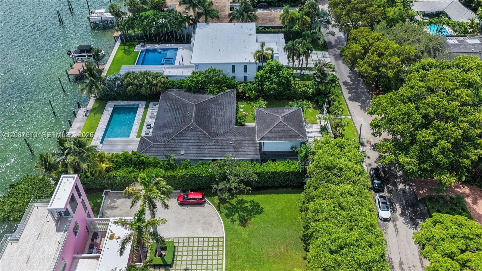 9301 N Bayshore Dr photo 91
