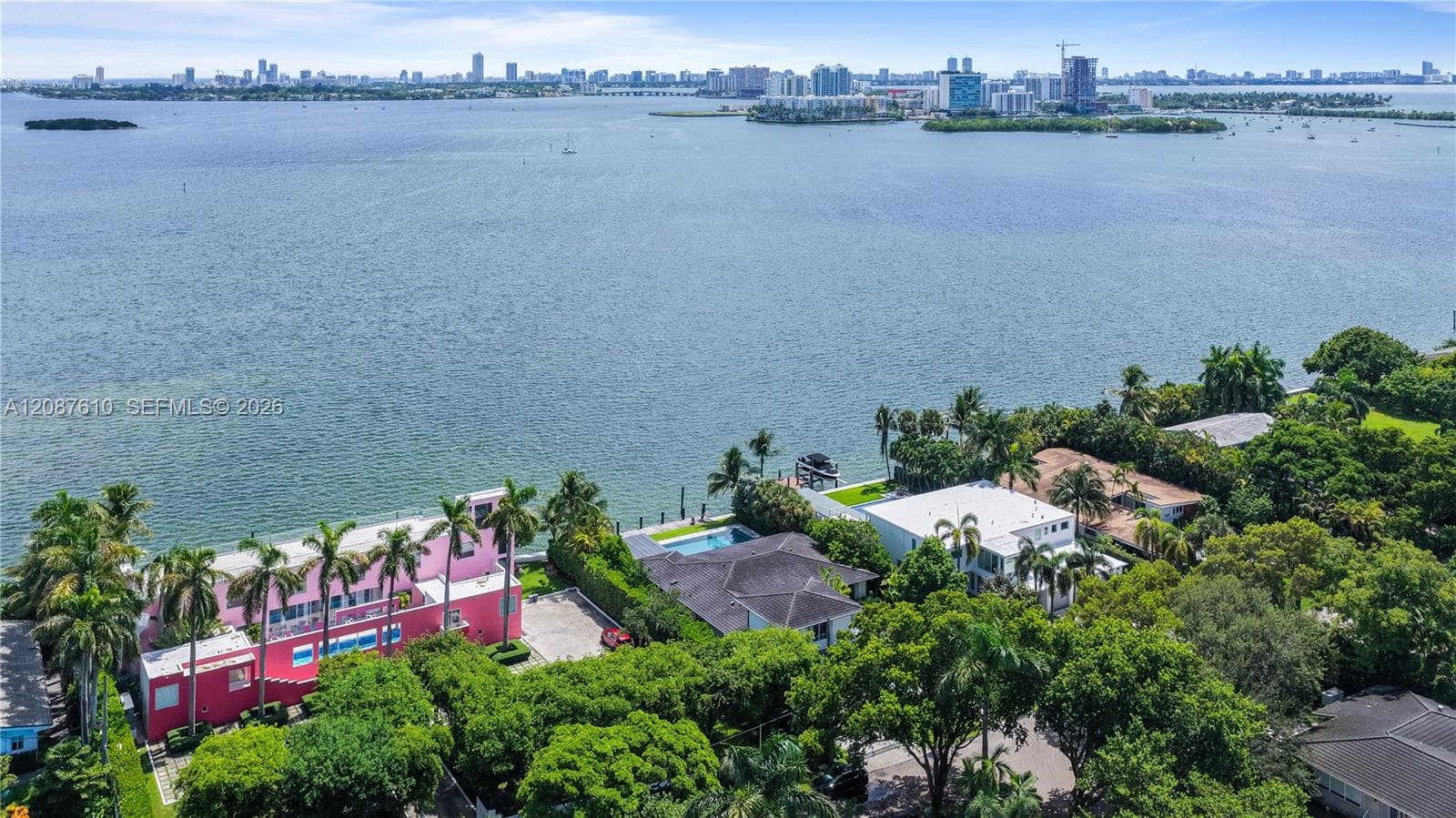 9301 N Bayshore Dr photo 100
