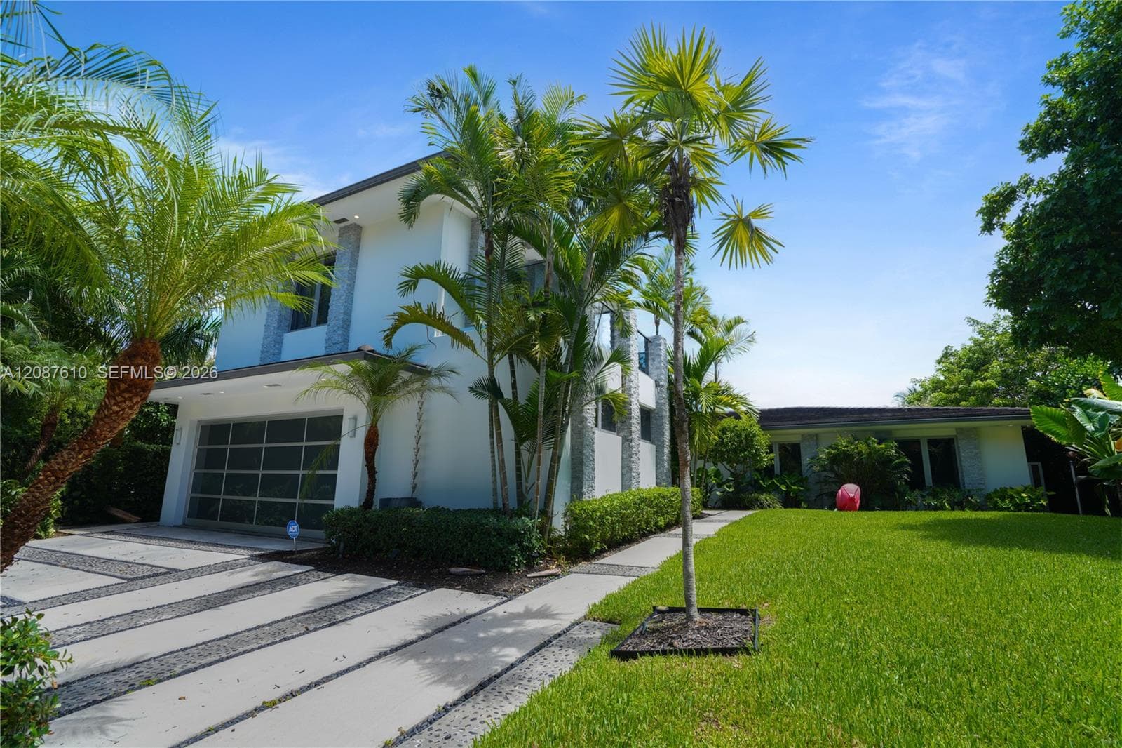 9301 N Bayshore Dr photo 42