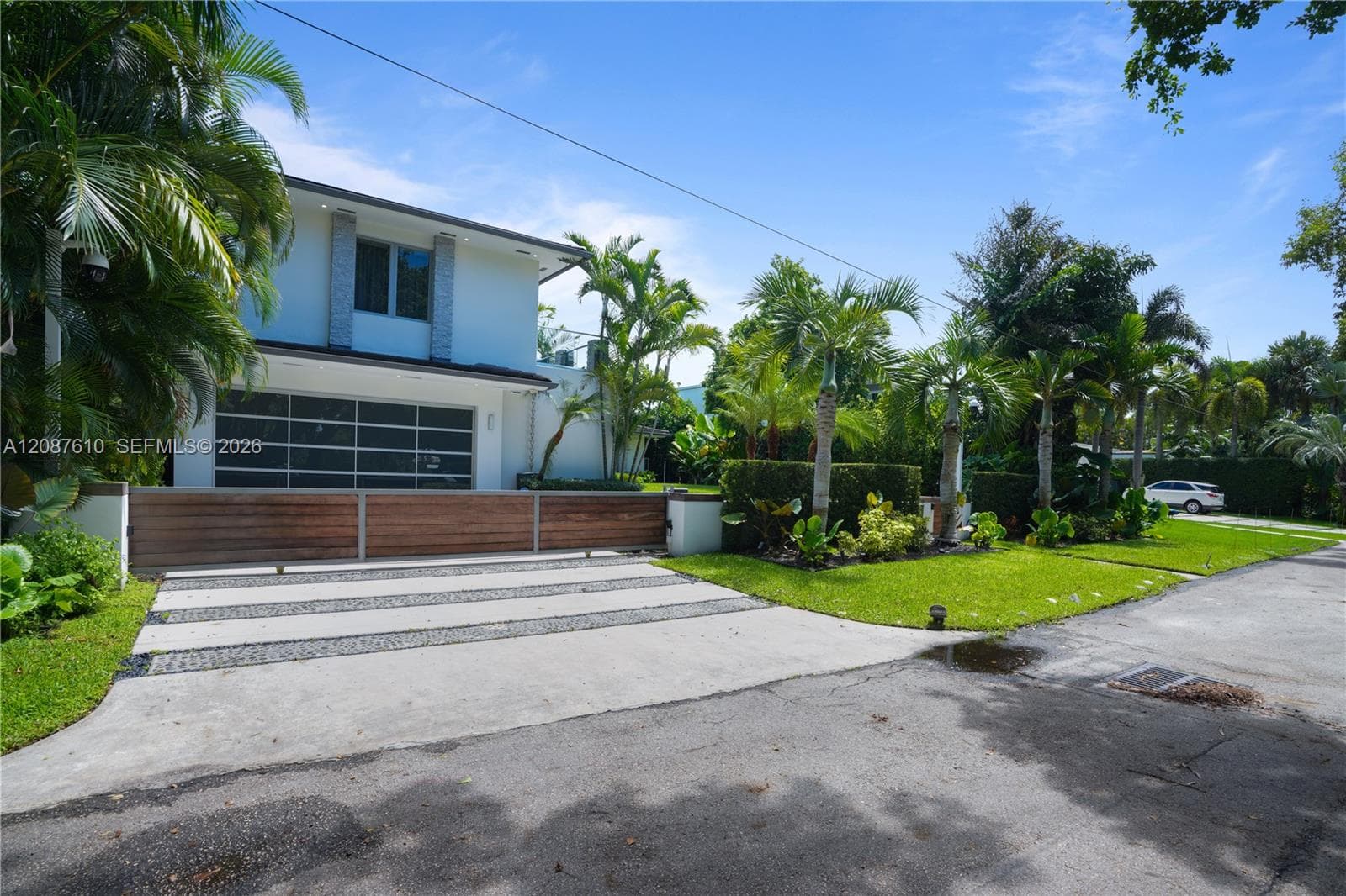 9301 N Bayshore Dr photo 46