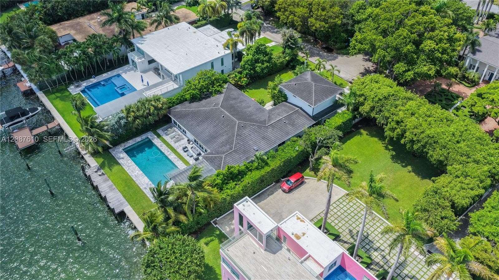 9301 N Bayshore Dr photo 90