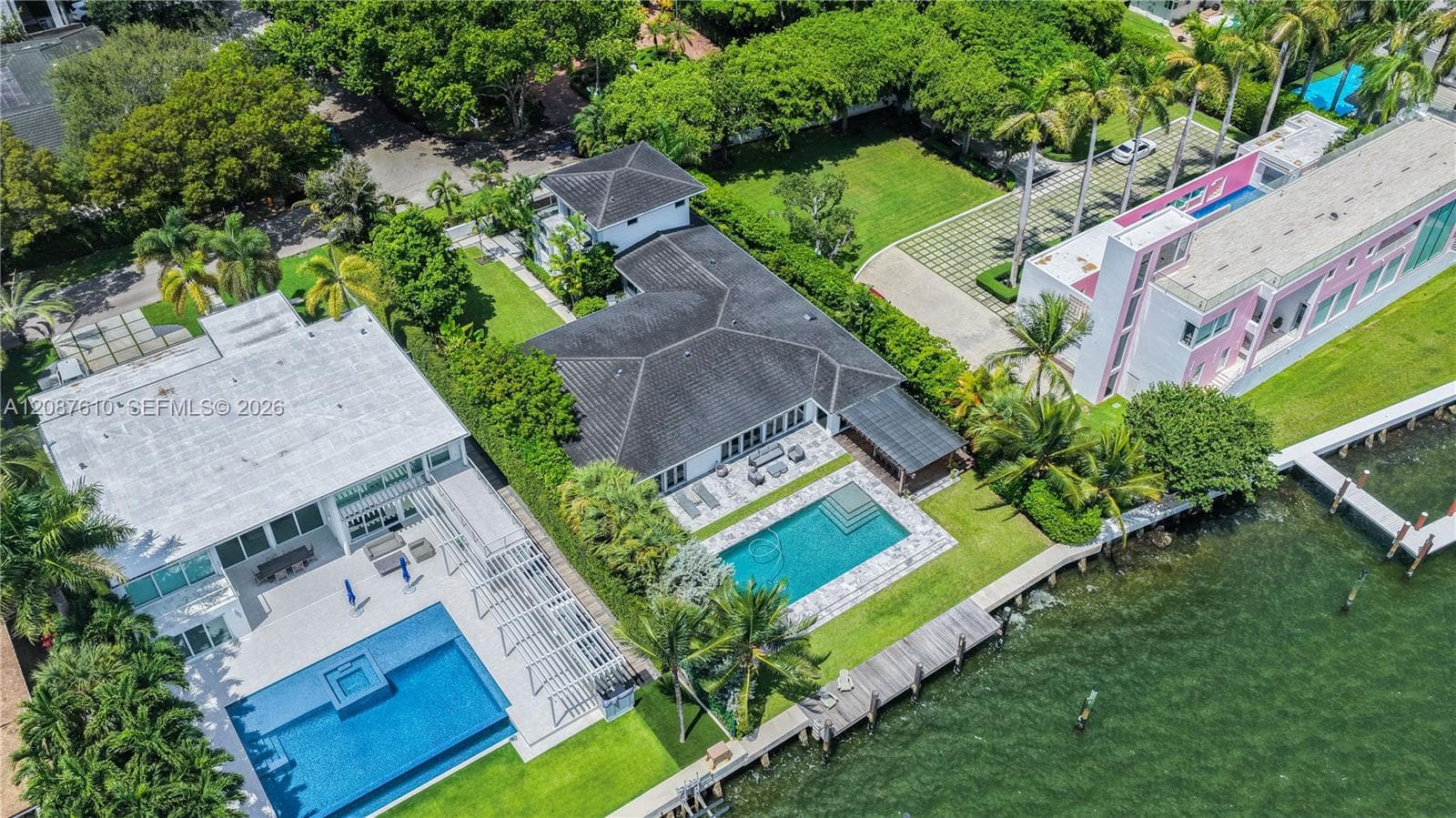 9301 N Bayshore Dr photo 96