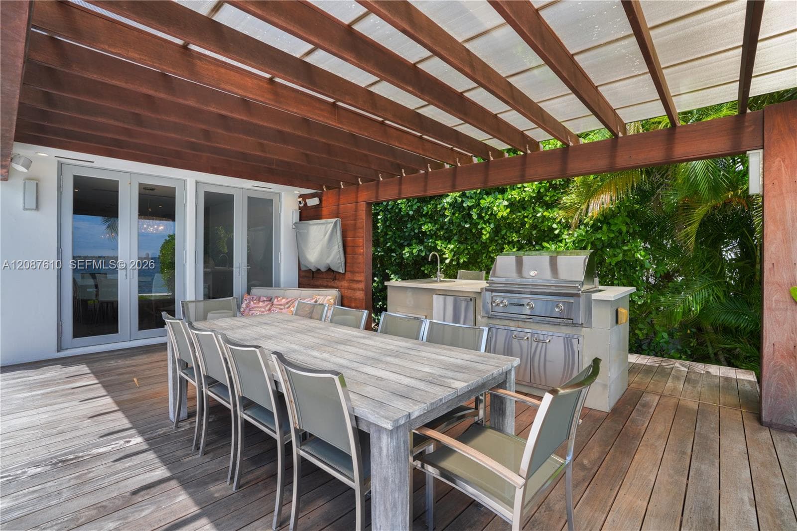 9301 N Bayshore Dr photo 28