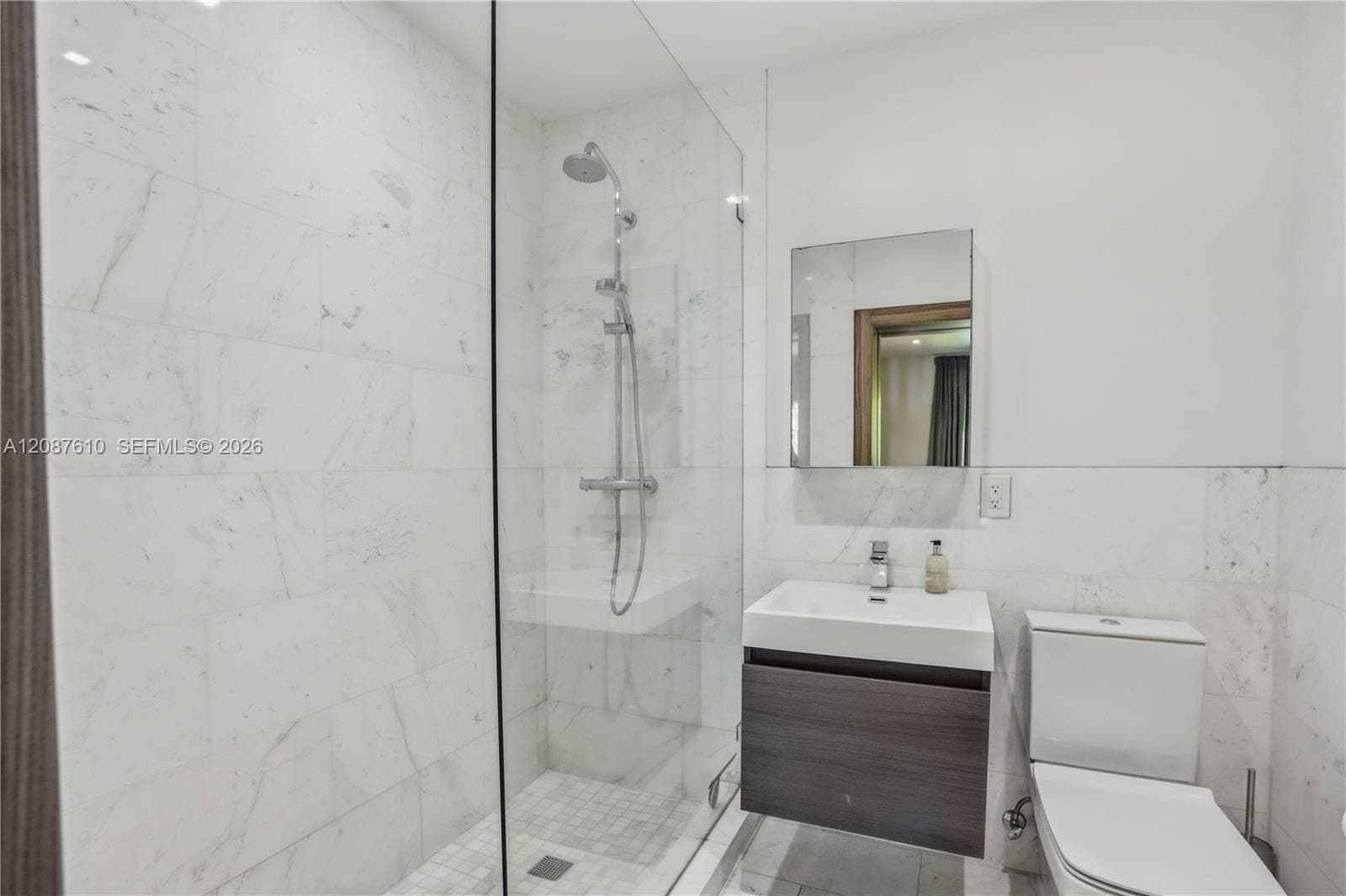 9301 N Bayshore Dr photo 61