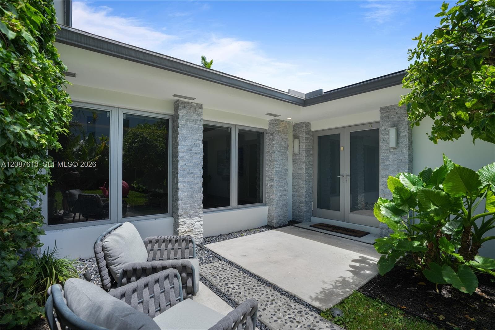 9301 N Bayshore Dr photo 49