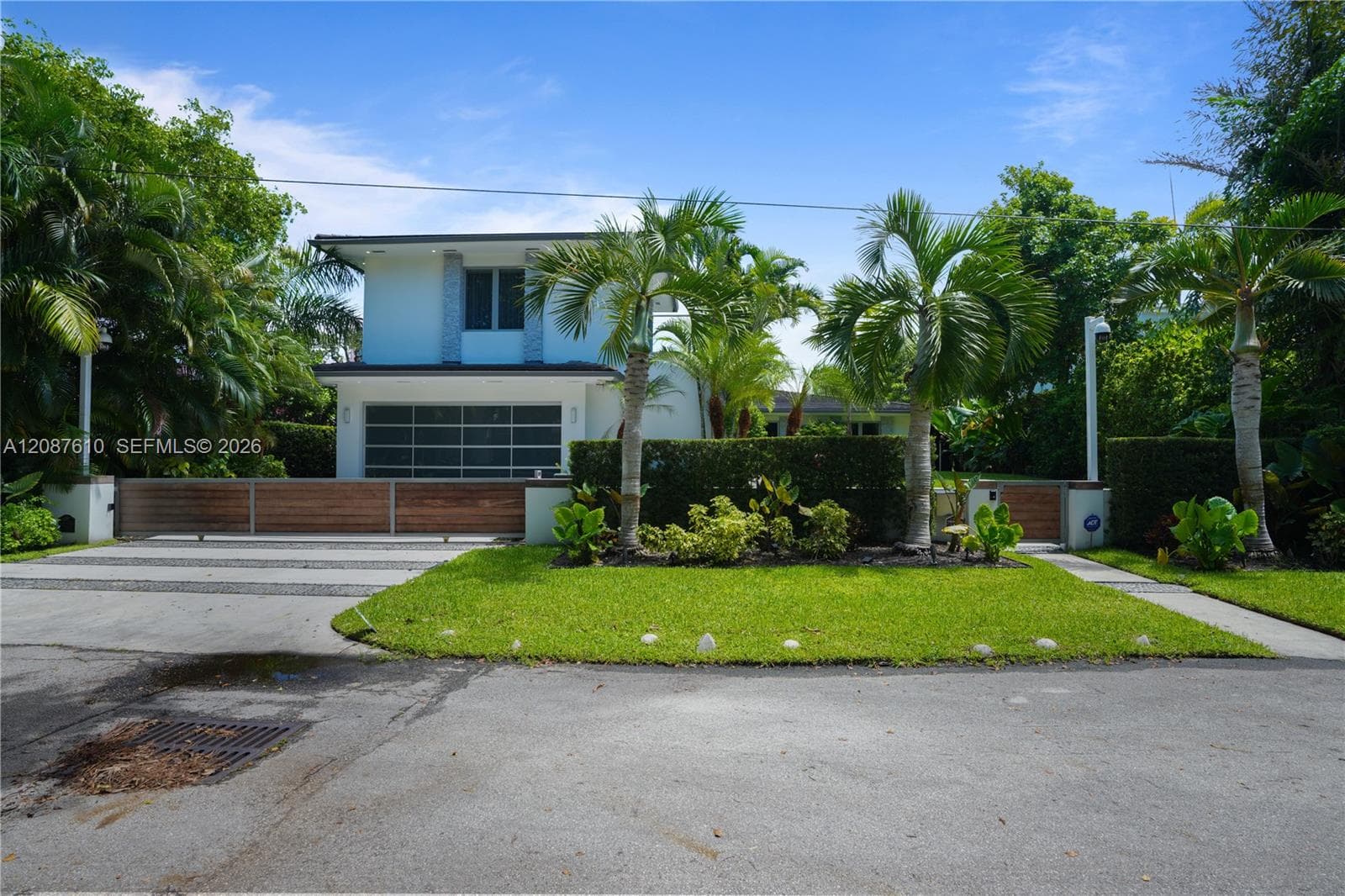 9301 N Bayshore Dr photo 45