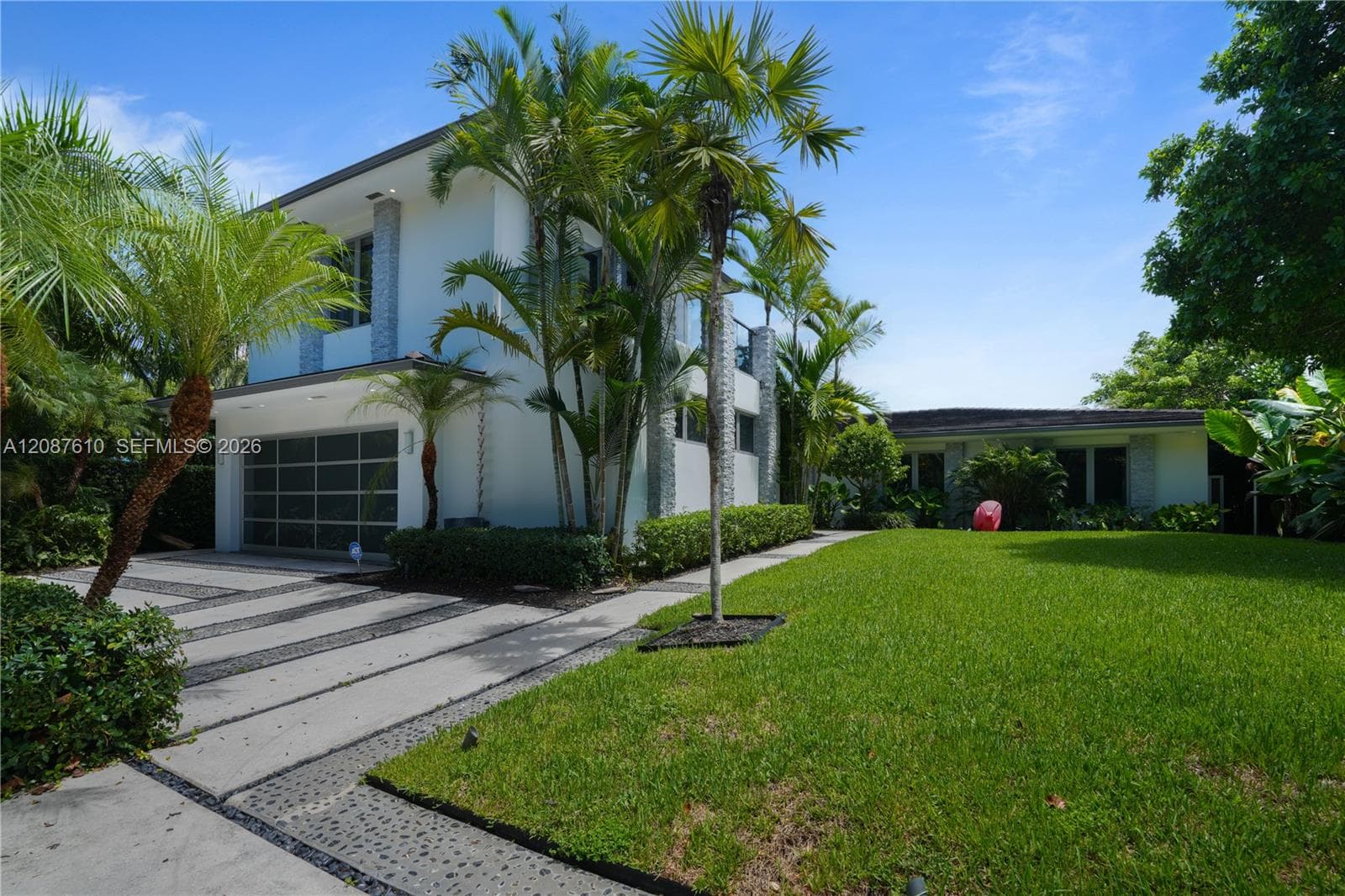 9301 N Bayshore Dr photo 44