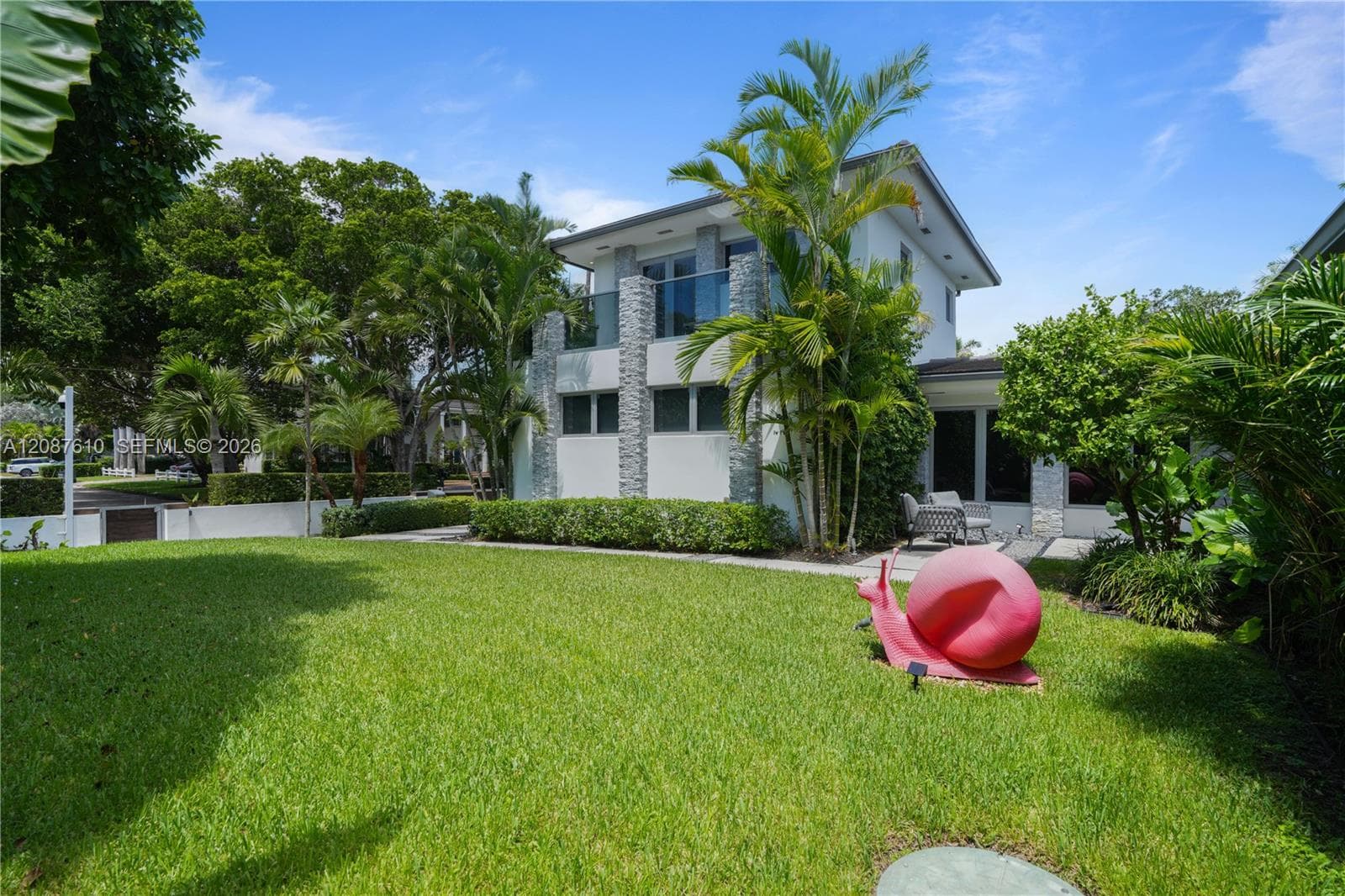 9301 N Bayshore Dr photo 40