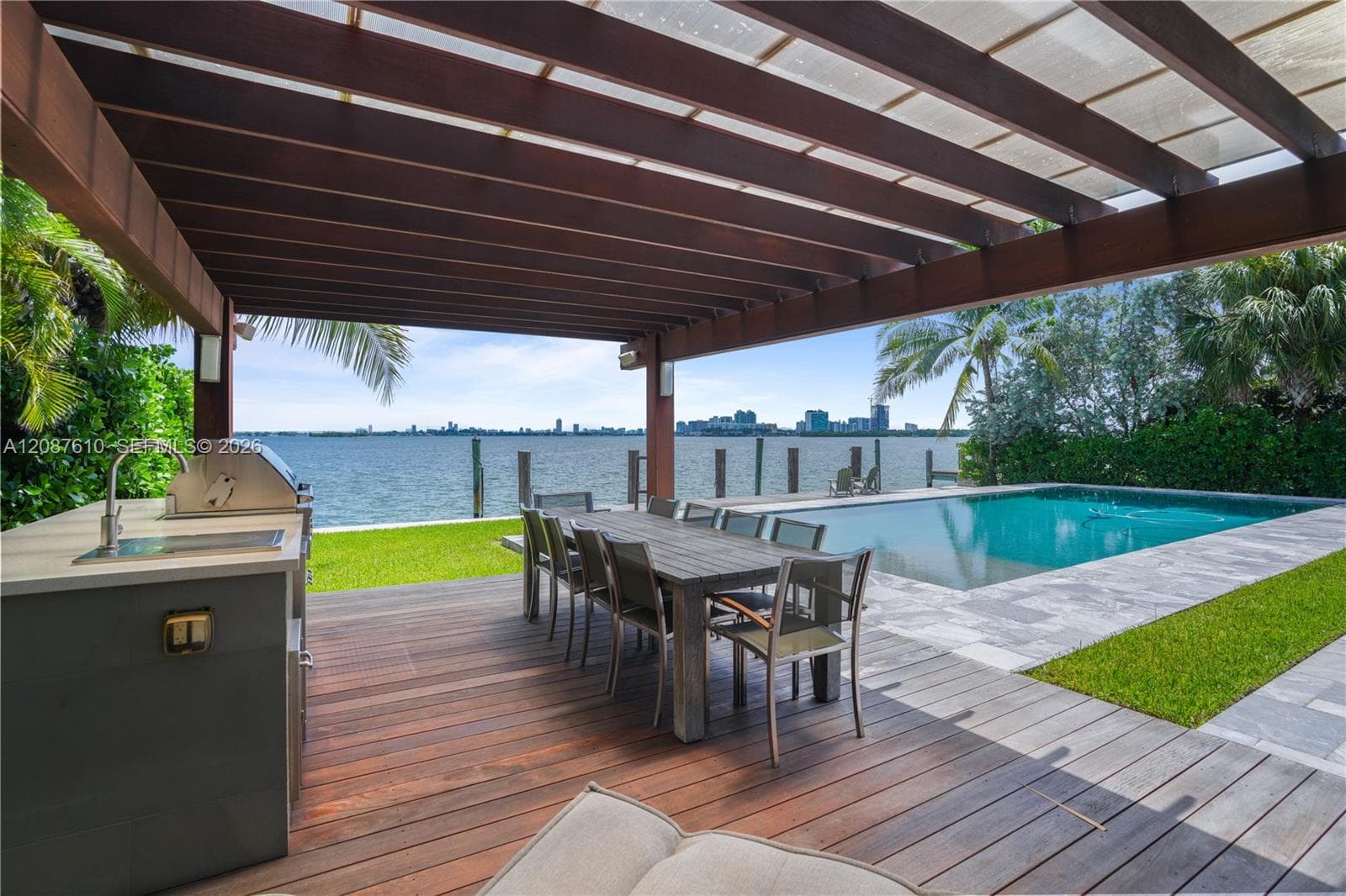 9301 N Bayshore Dr photo 31