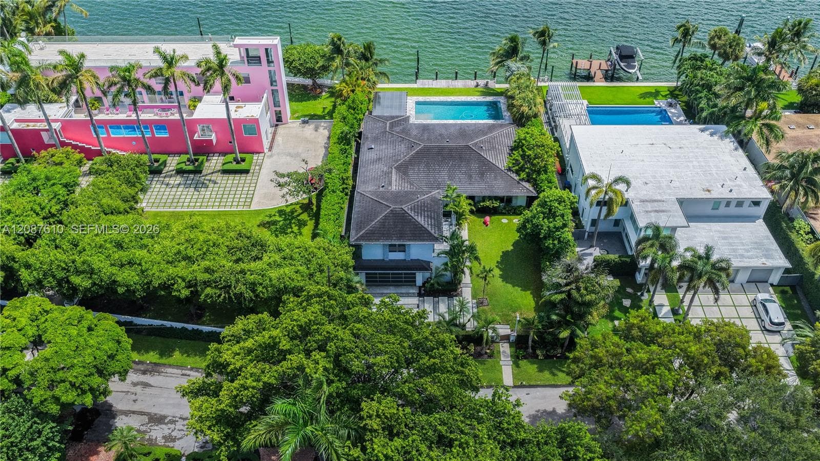 9301 N Bayshore Dr photo 93