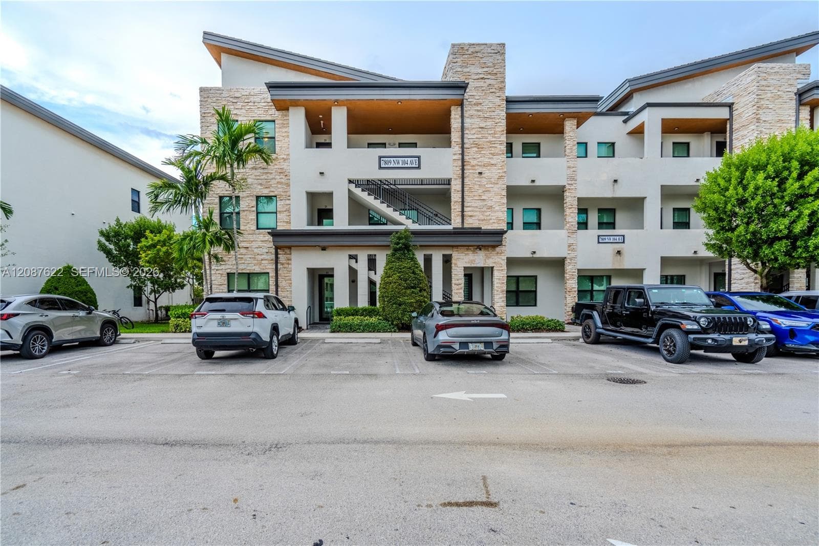 APEX AT PARK CENTRAL CON · #31 in Doral - Photo 3