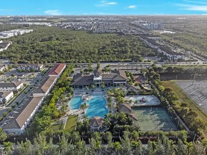 APEX AT PARK CENTRAL CON · #31 in Doral - Photo 38