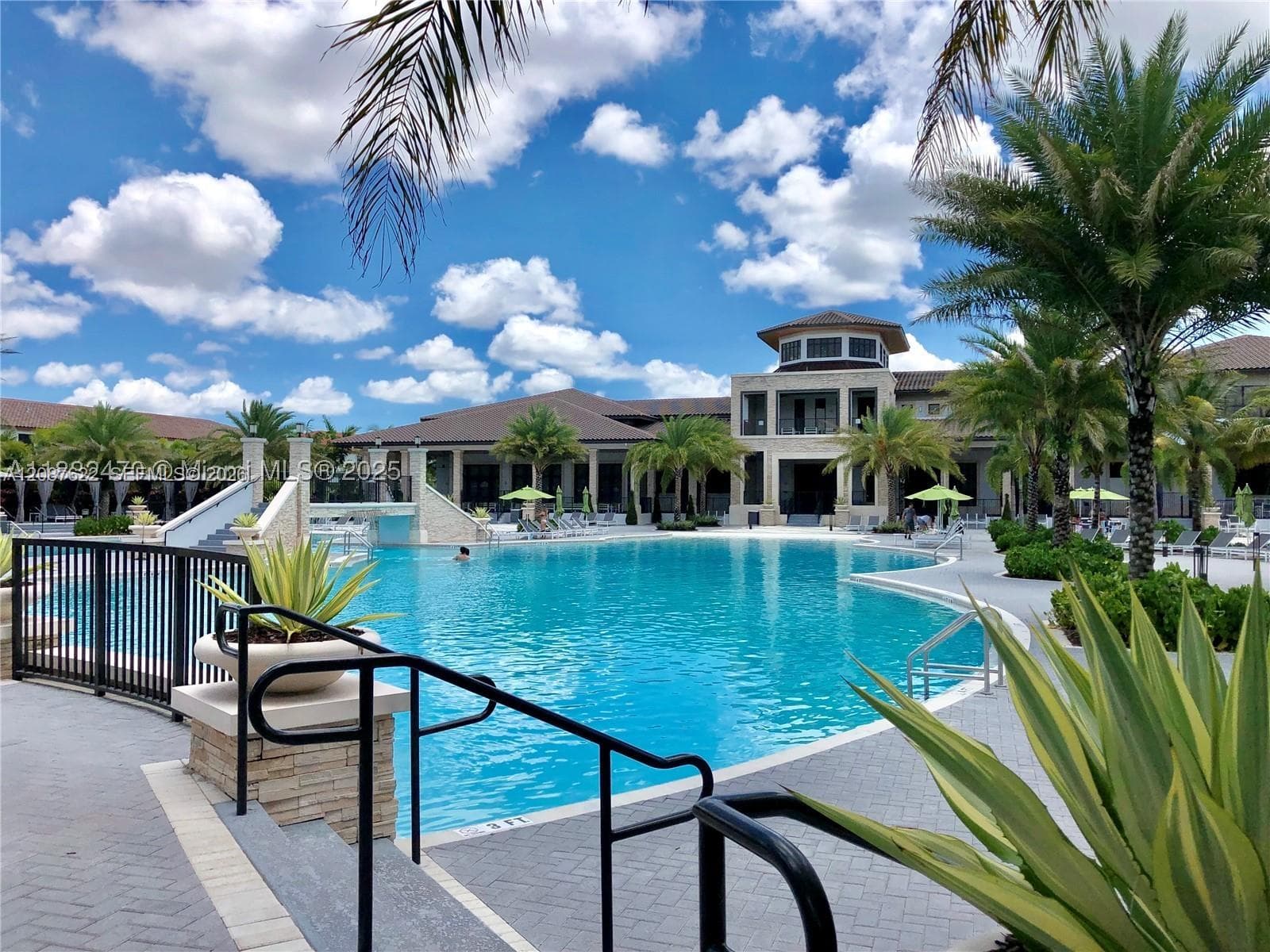 APEX AT PARK CENTRAL CON · #31 in Doral - Photo 41