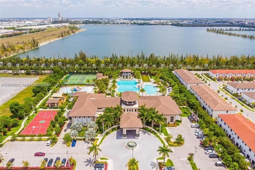 APEX AT PARK CENTRAL CON · #31 in Doral - Photo 40