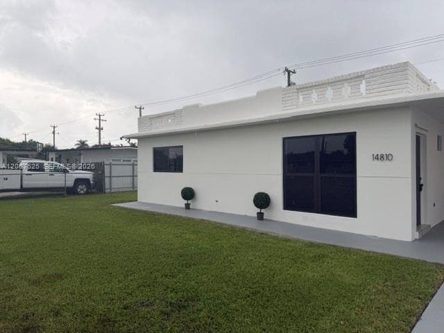 14810 Lincoln Dr photo 2