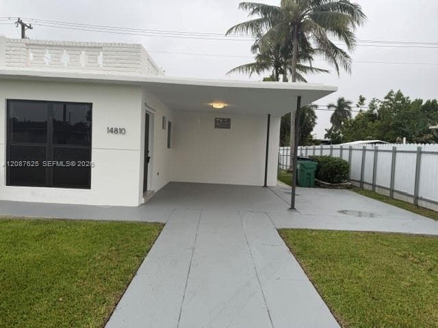 14810 Lincoln Dr photo 3