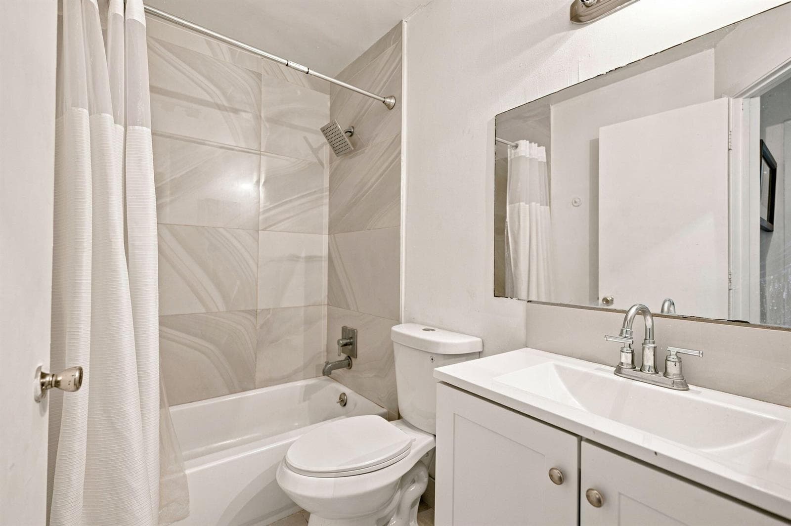 25-web-or-mls-3370-beau-rivage-dr-3-g