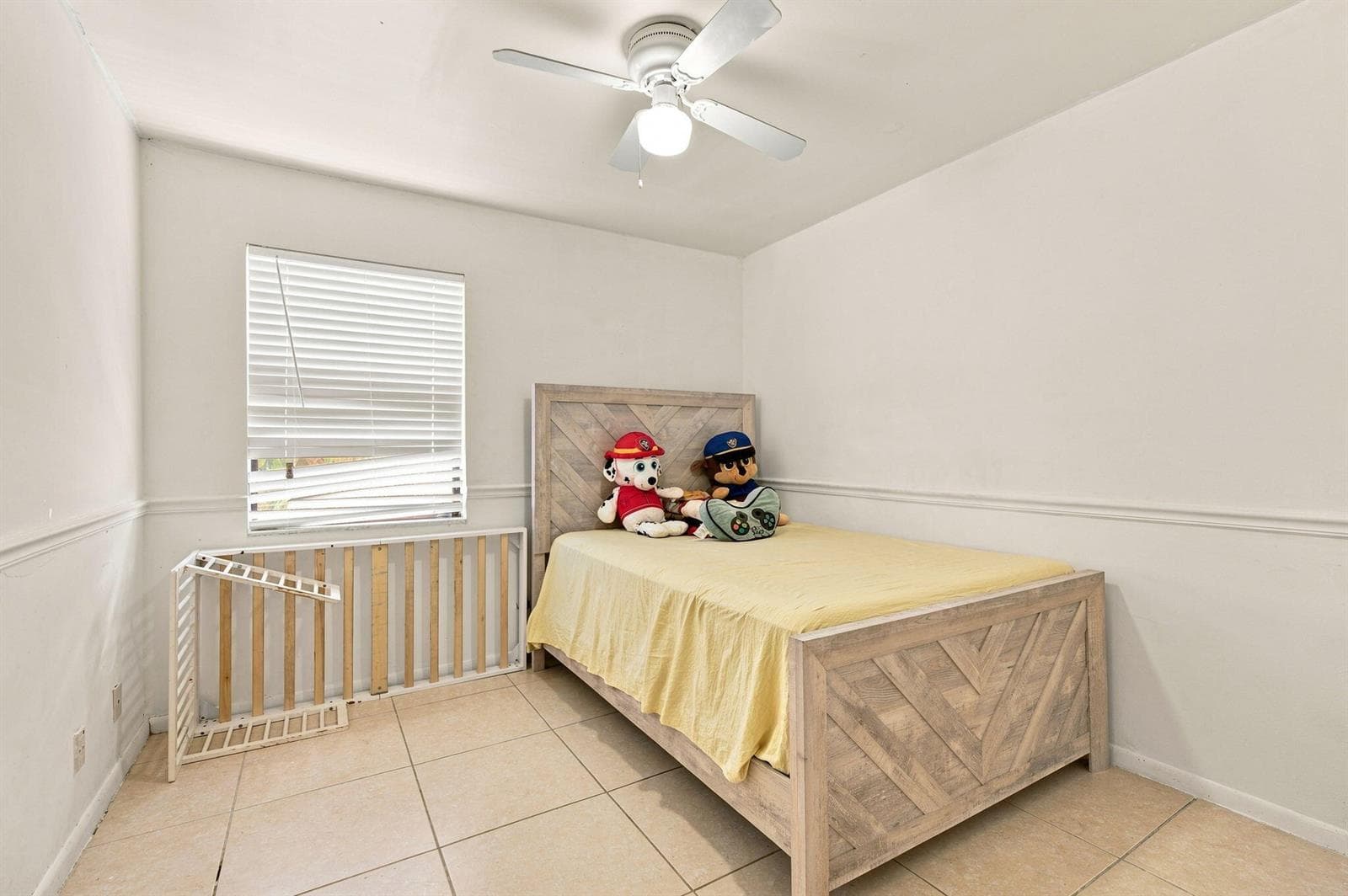 24-web-or-mls-3370-beau-rivage-dr-3-g