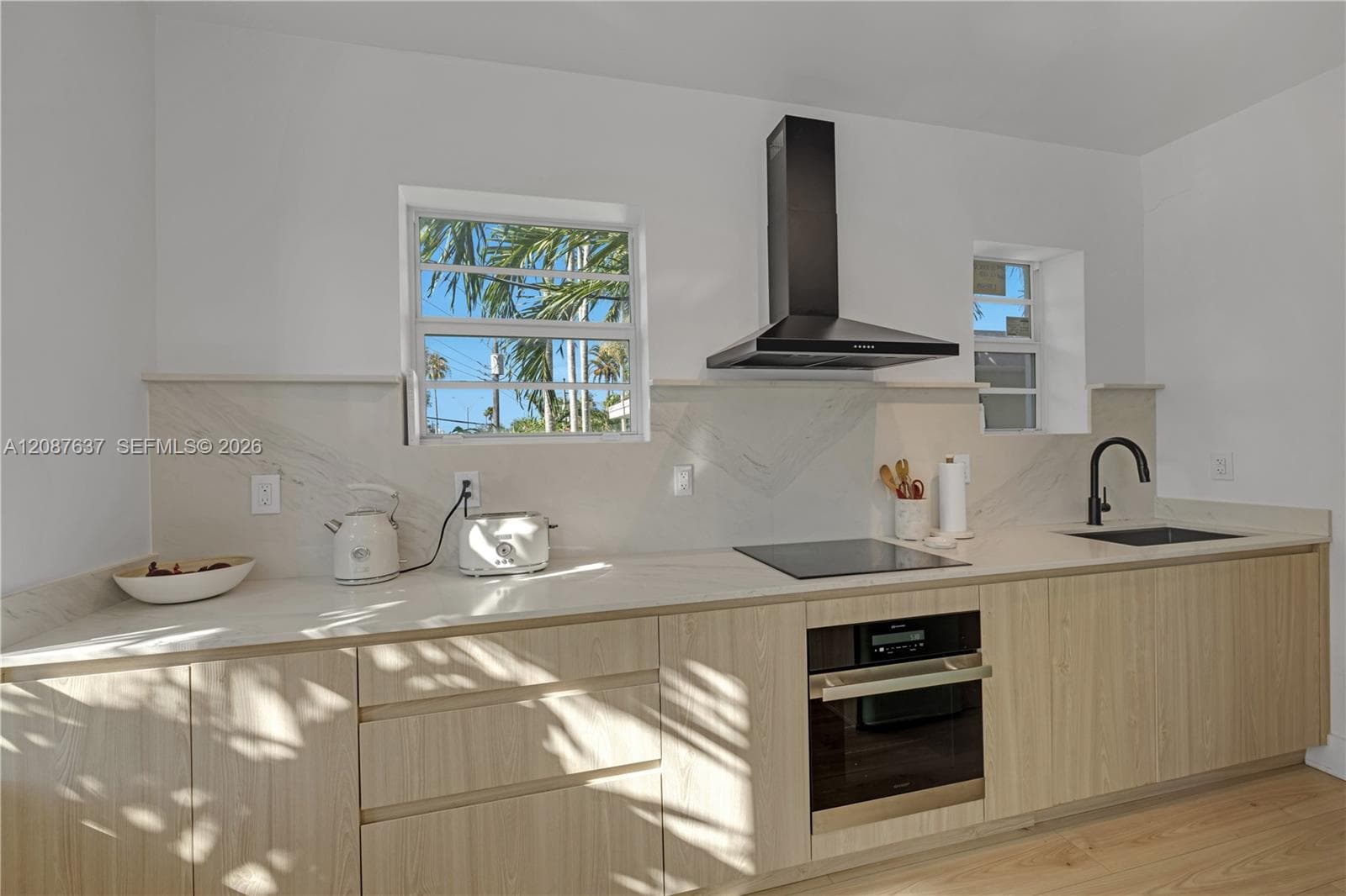 PINE TREE PLACE CONDO · #209 in Miami Beach - Photo 3