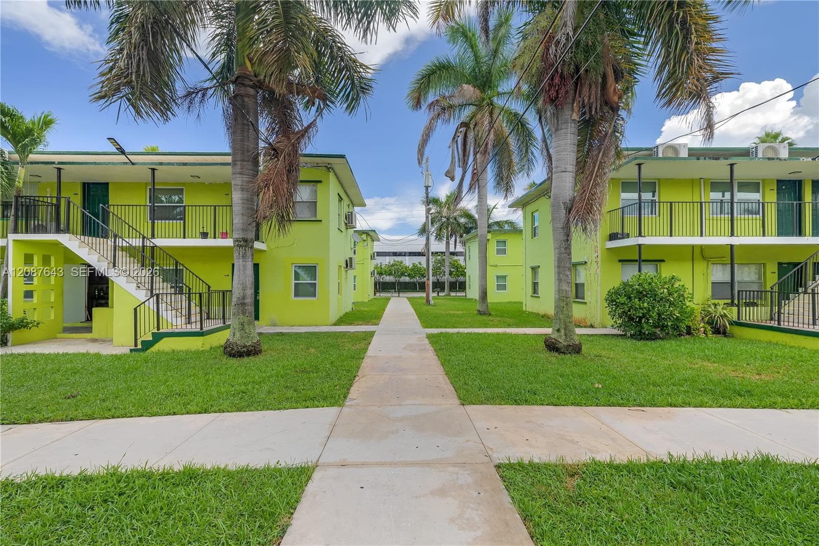 KNIGHTSVILLE · #1 in Miami - Photo 20