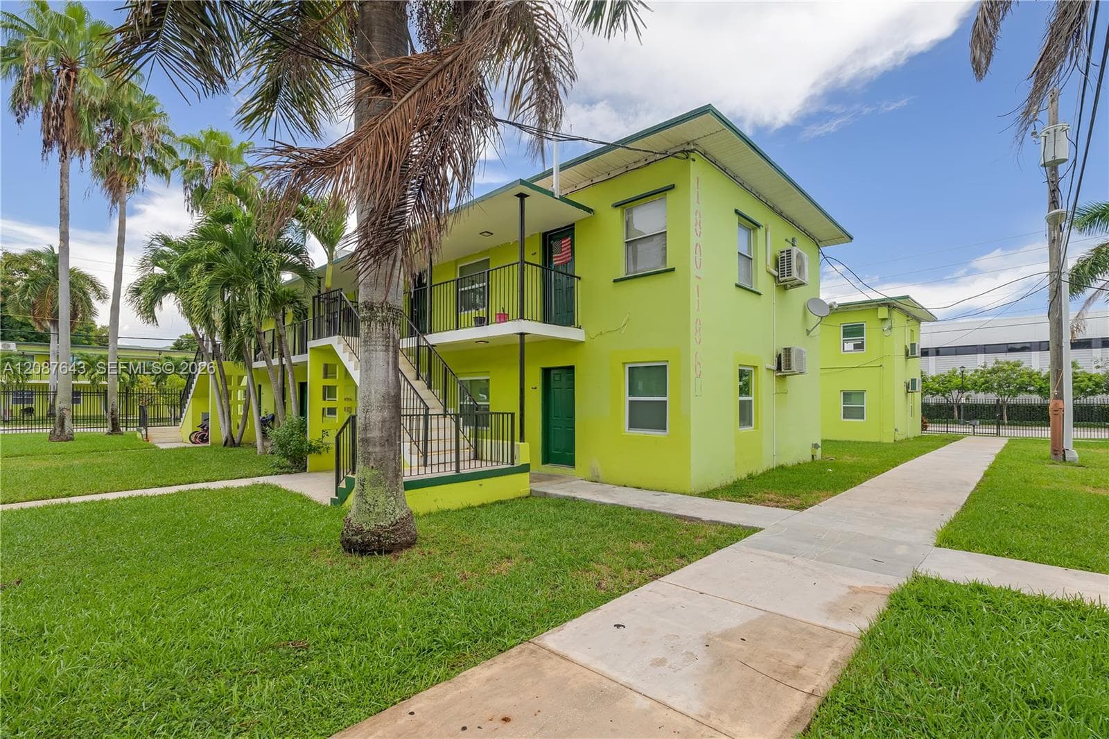 KNIGHTSVILLE · #1 in Miami - Photo 19
