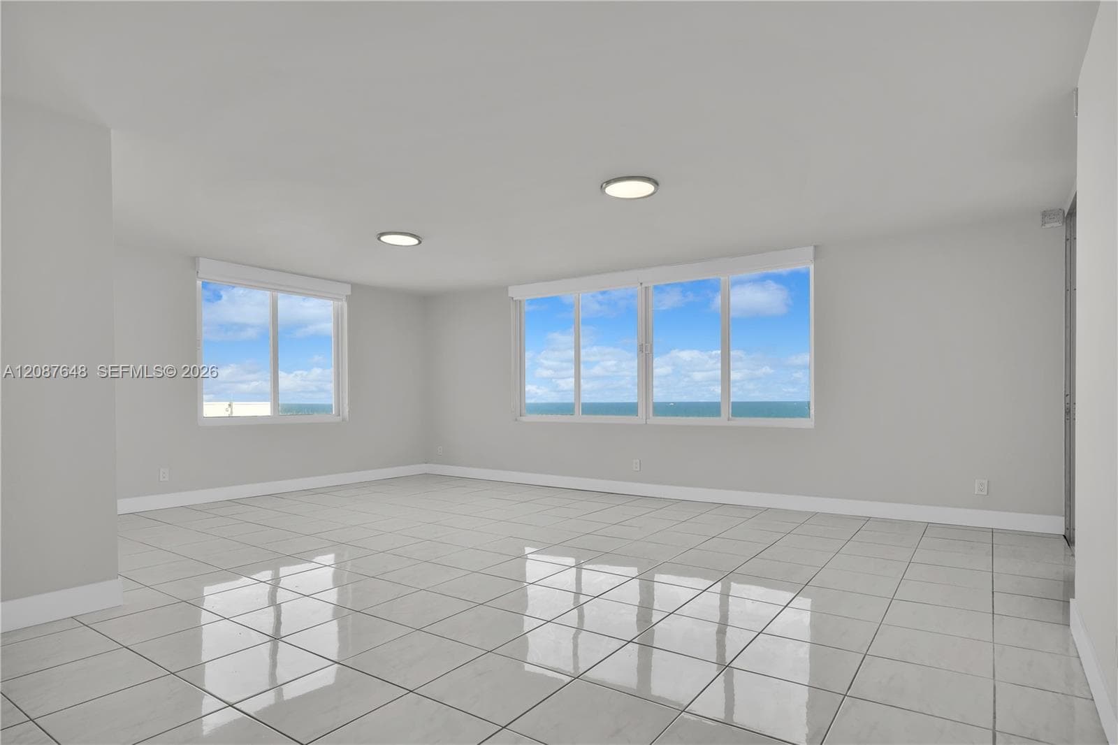 THE CARRIAGE HOUSE CONDO · #919 in Miami Beach - Photo 22