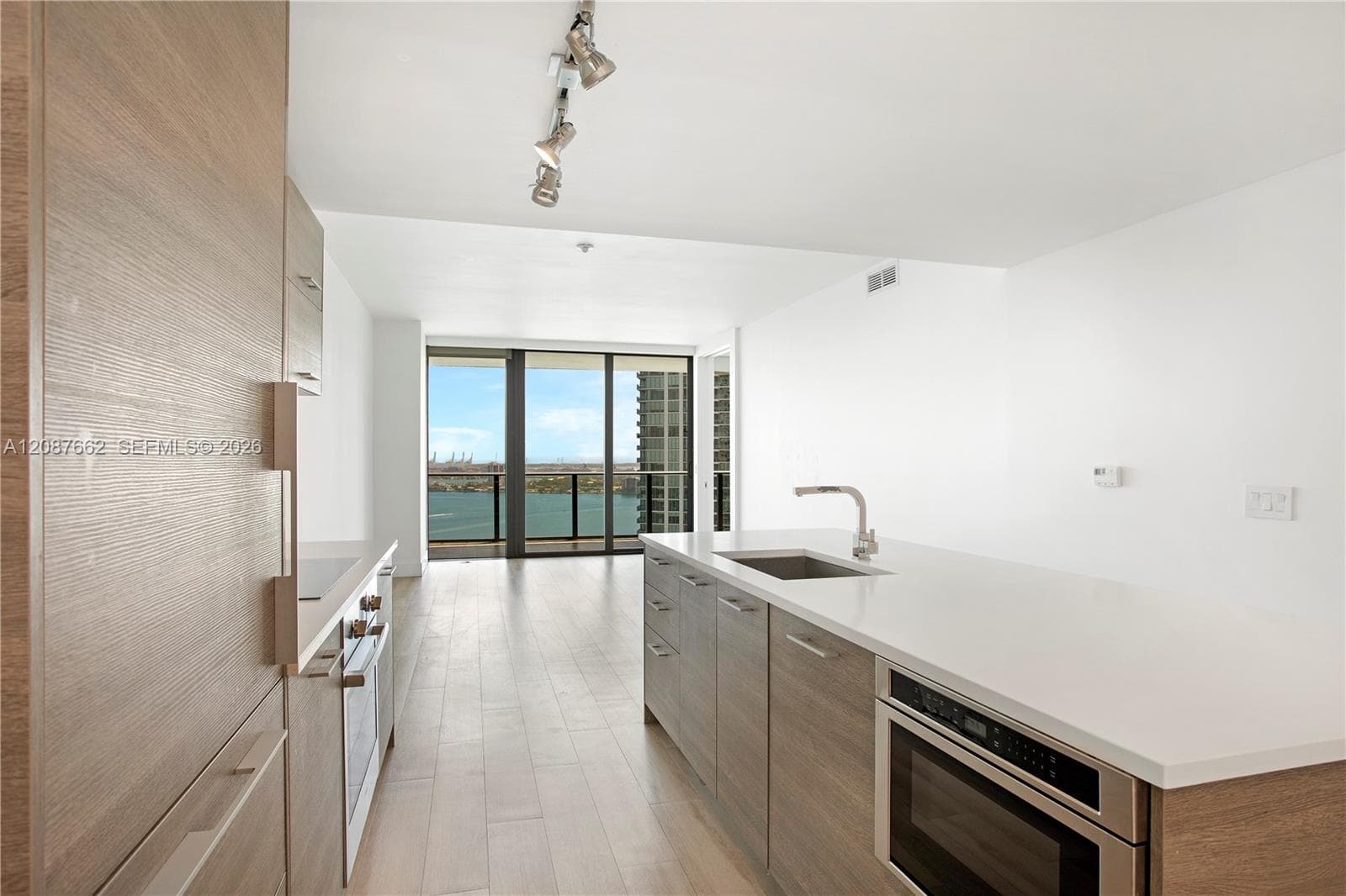 Paraiso Bay · #2802 in Miami - Photo 2